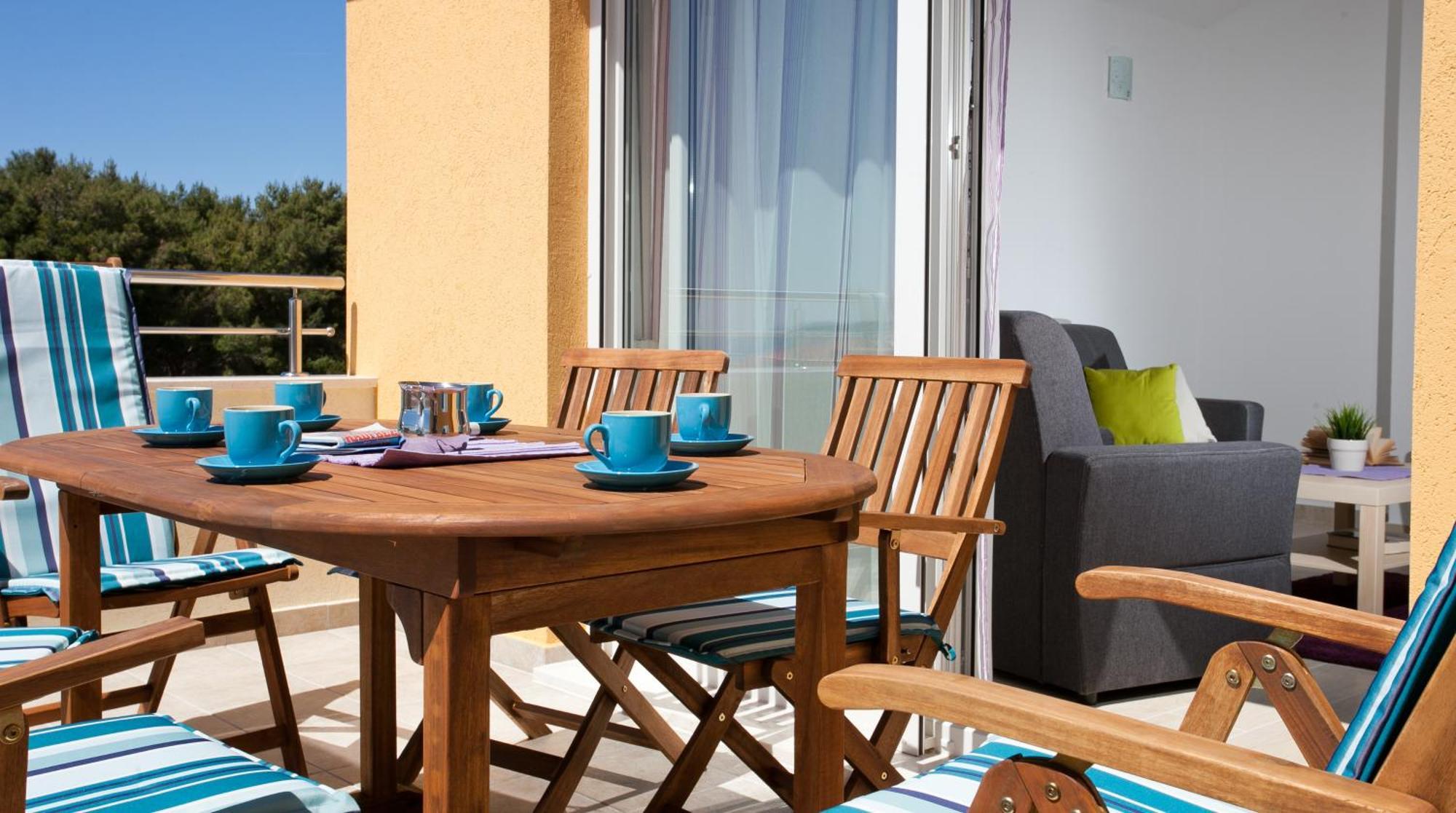 Apartments Medvid Trogir Rum bild