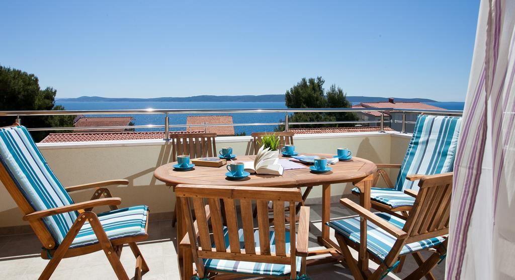 Apartments Medvid Trogir Rum bild